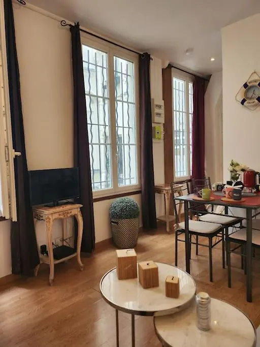 Apartment Logement Entier 2P Paris France